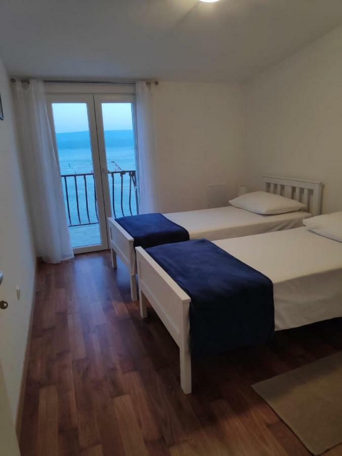 Apartmani Mara I Kata Omiš Exterior foto